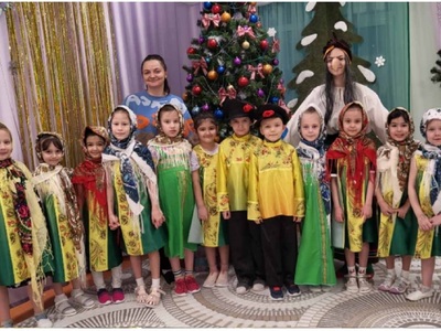 Народные костюмы